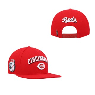 Men's Cincinnati Reds Pro Standard Red Stacked Logo Snapback Hat