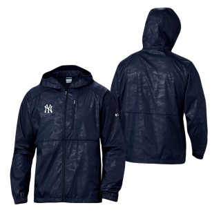 Men's New York Yankees Columbia Navy Camo Flash Forward Full-Zip Team Logo Windbreaker Jacket