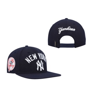 New York Yankees Pro Standard Navy Stacked Logo Snapback Hat