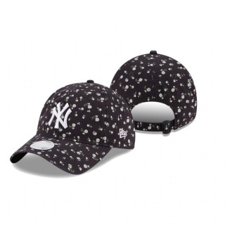 Women's New York Yankees Navy Floral 9TWENTY Adjustable Hat
