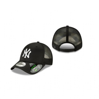 New York Yankees Black Repreve Trucker 9FORTY Adjustable Hat